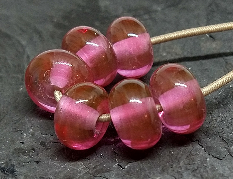 CiM: Messy Color™ Pink Pansy Ltd Run, A gold transparent